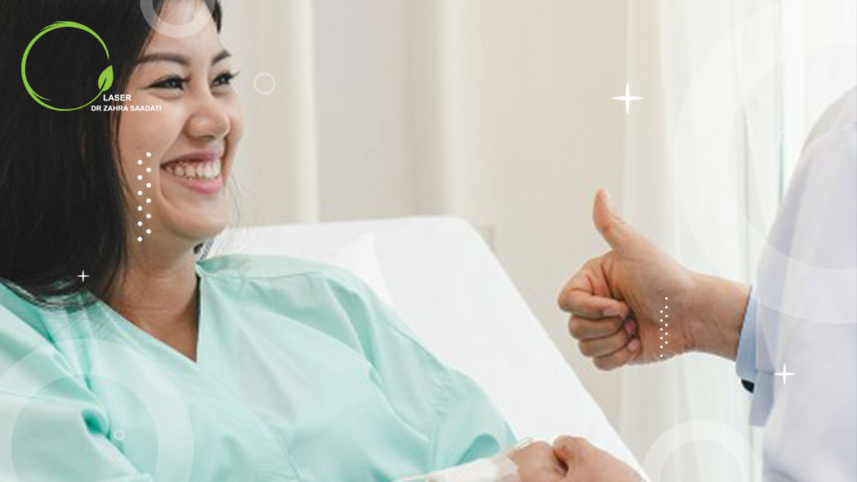 خانمی که از تجربه عمل جراحی هموروئید راضی است